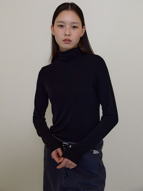Classic Turtle neck T-shirts (Black)