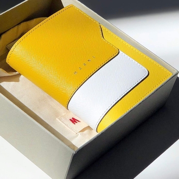 Marni Bi-fold Saffiano Wallet PFMOQ14U13 LV520 Z503N 마르니 바이폴드 사피아노 반지갑