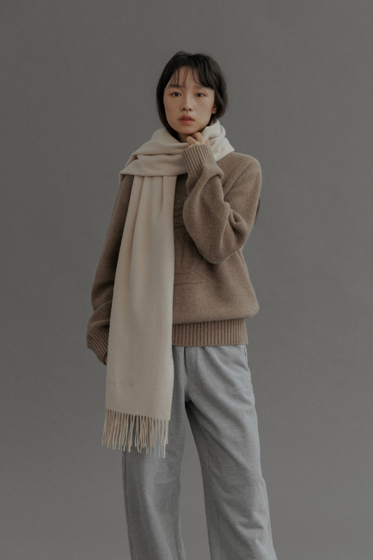 LOVE US U Ramswool Muffler (Cream Ivory)