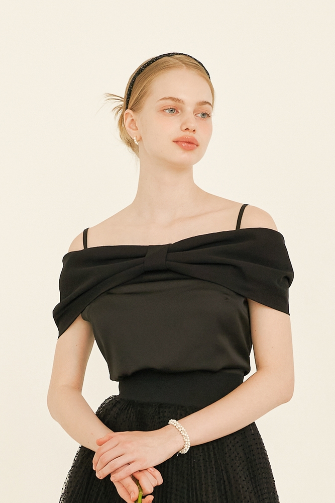 Off-shoulder Ribbon Blouse / Black(2color)