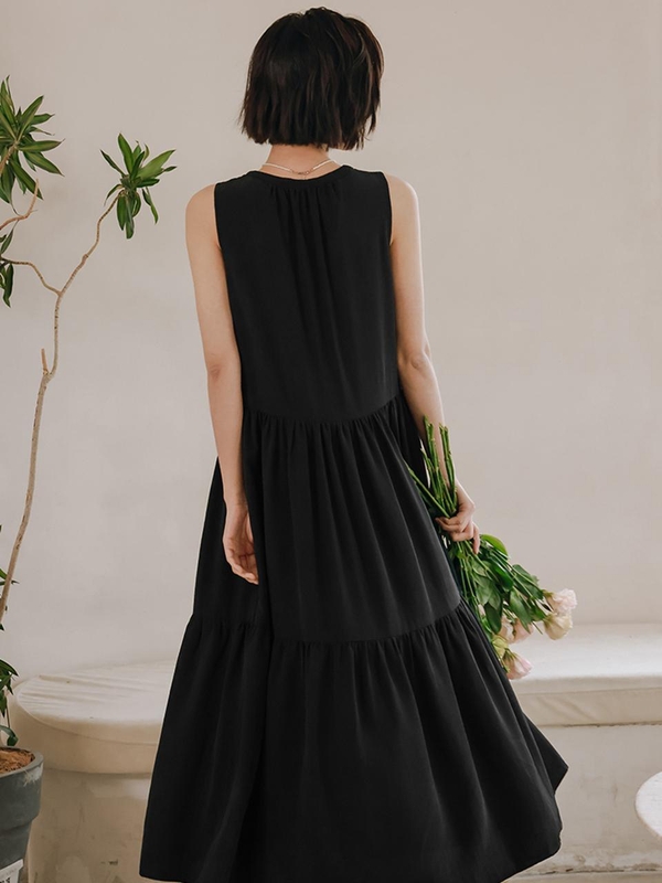 LS_Vienna black sleeveless dress