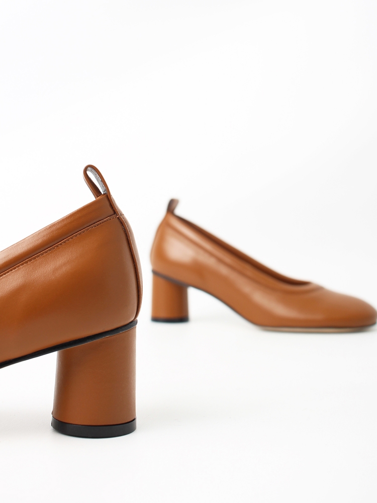 Eloel ornament middle pumps_camel