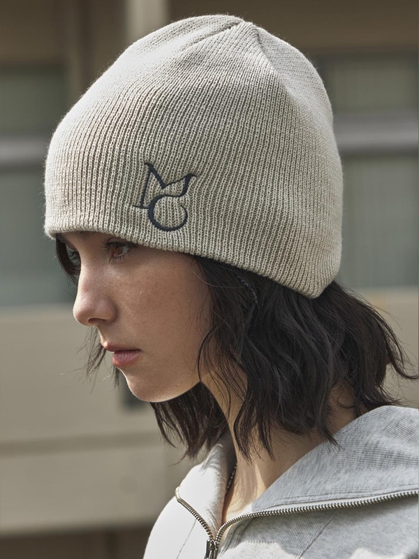 MO logo knit beanie-beige