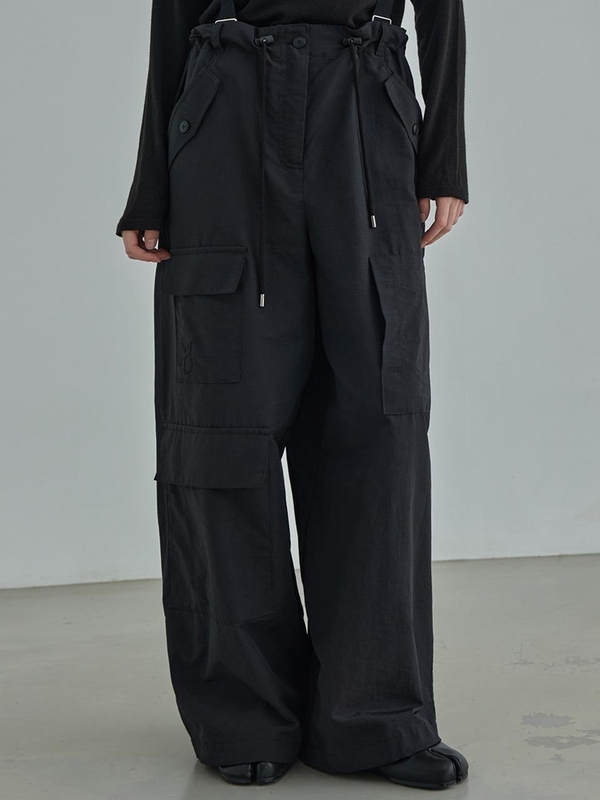 two-way nylon wide cargo pants- black