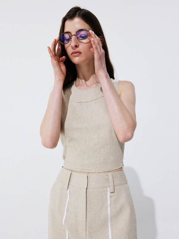 Color-Block Sleeveless Crop Top_Beige