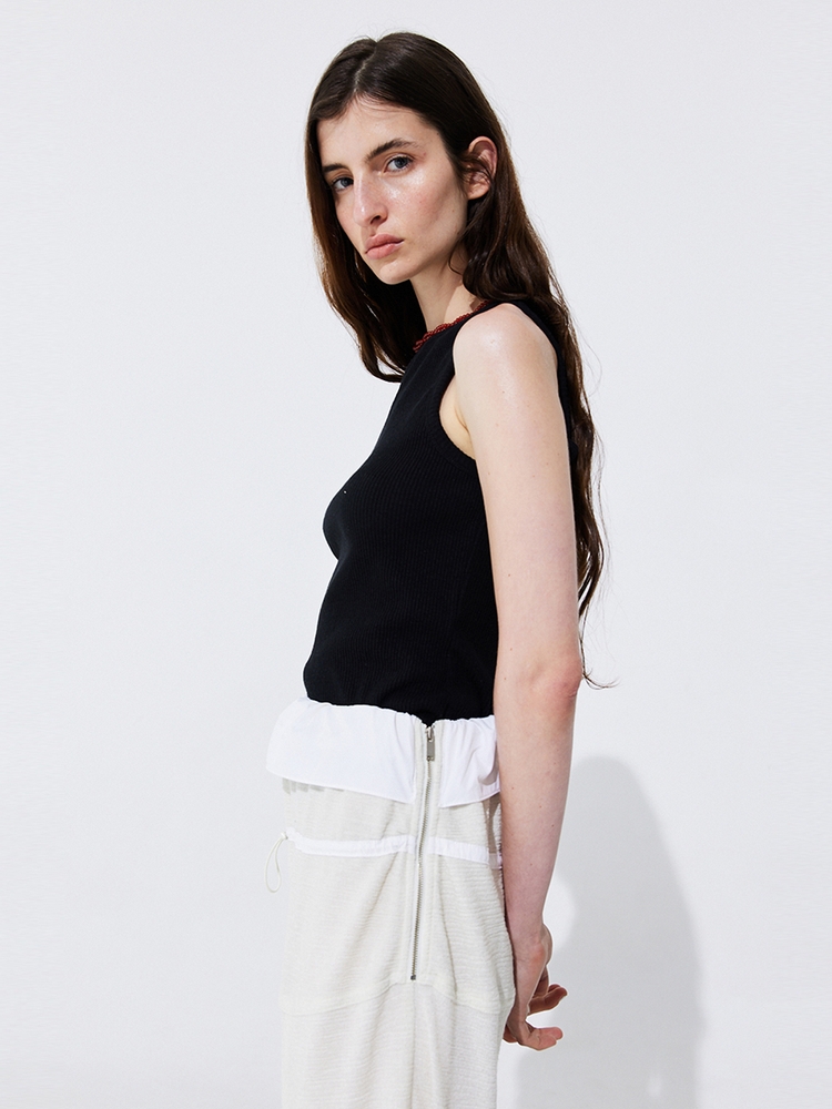 Back Cut-out Sleeveless_Black