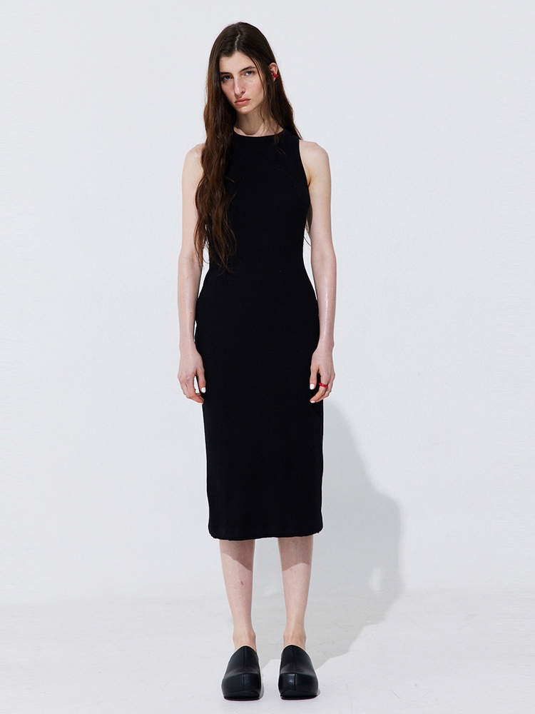 Back Cut-out Sleeveless Dress_Black