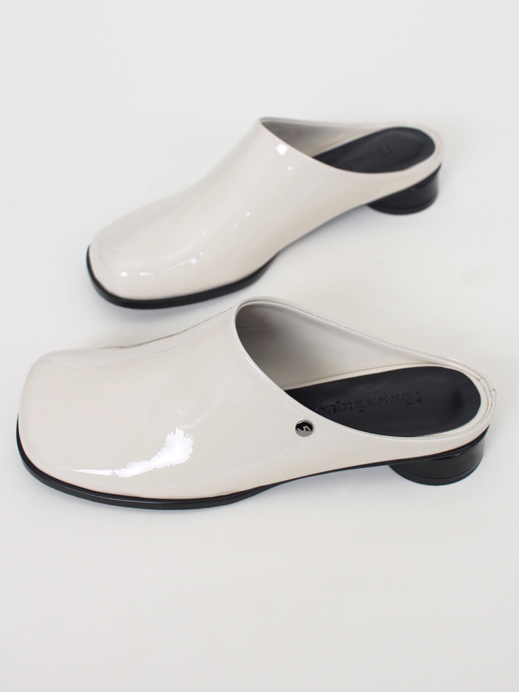 Kkulao square low mules_ivory patent