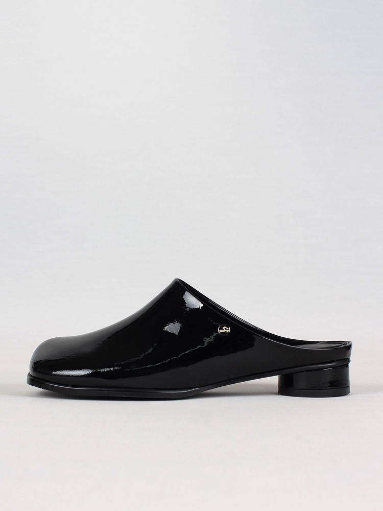 Kkulao square low mules_black patent