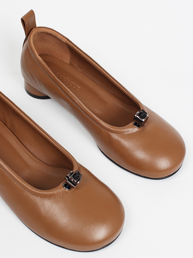 Ngela round toe stopper flatshoes_camel