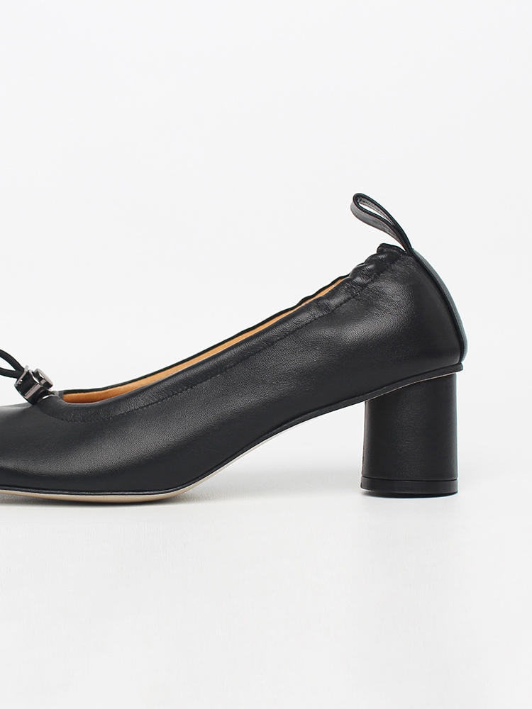 Ngela round toe stopper middle pumps_black