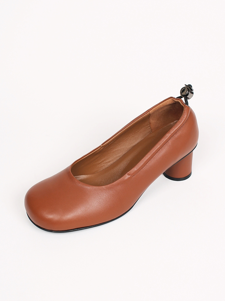 Uhjeo square toe stopper middle pumps_camel