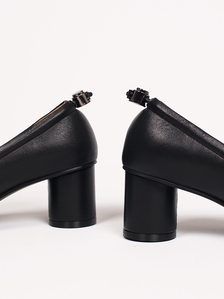 Uhjeo square toe stopper middle pumps_black