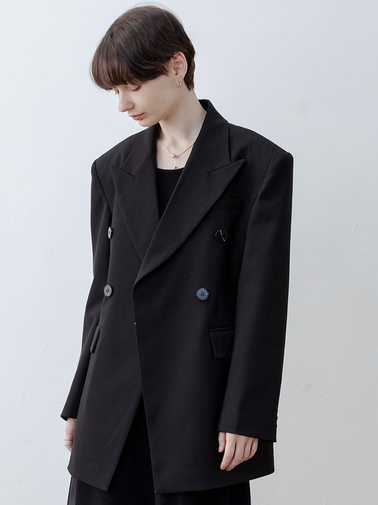 TG_Simple black double blazer