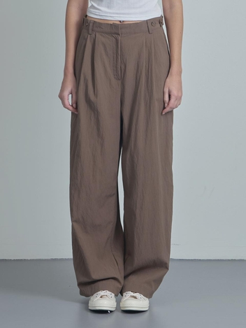 Breeze Two-Tuck Wide Slacks-Brown