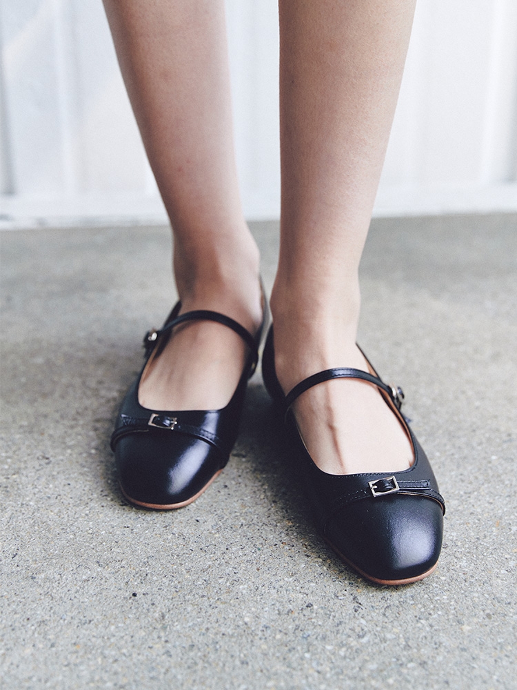 Black 404F feminine flat_1cm