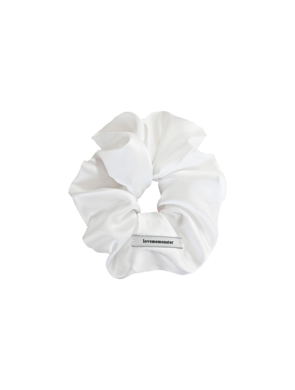  Essential Satin Scrunchy L (L241MHA050)