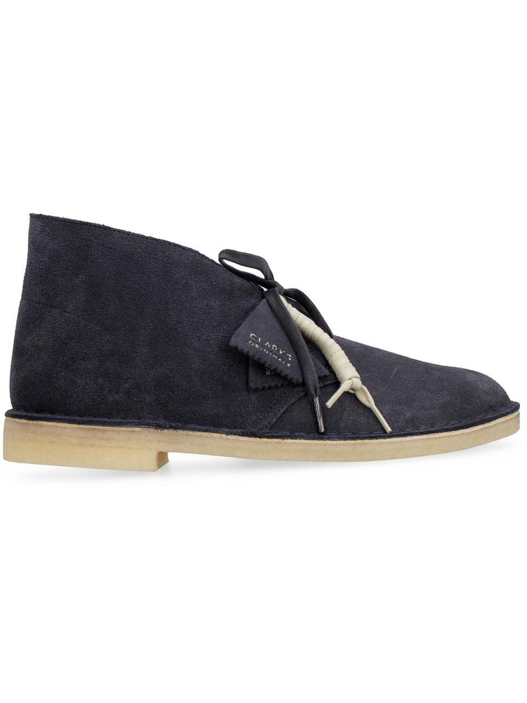 클락스 SS22 Suede desert boots 26155478_INKSUEDE