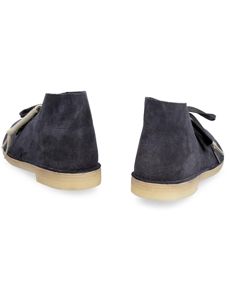 클락스 SS22 Suede desert boots 26155478_INKSUEDE