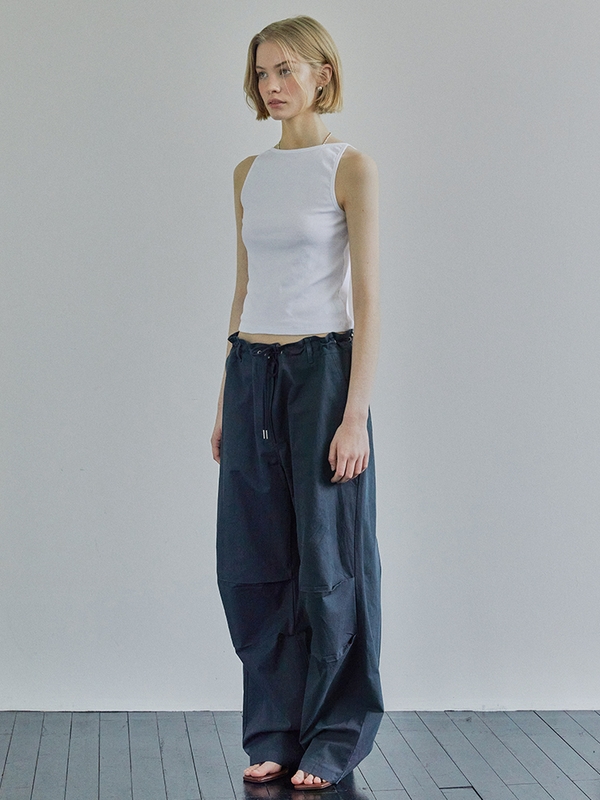 BACK PLEATS STRING PANTS / CHARCOAL