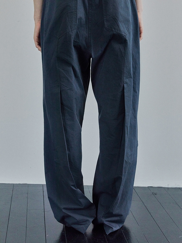 BACK PLEATS STRING PANTS / CHARCOAL