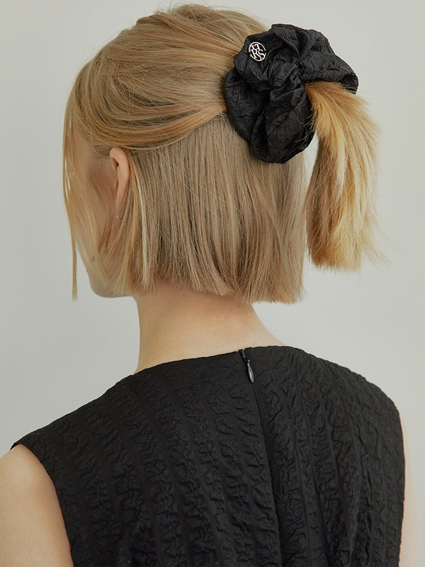 WRINKLE SCRUNCH / BLACK