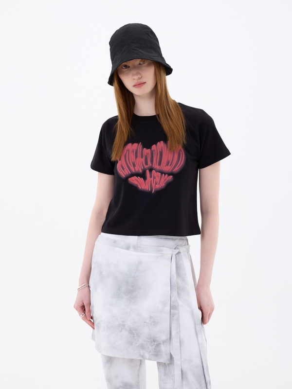 HEART LOGO CROP T-SHIRT / BLACK