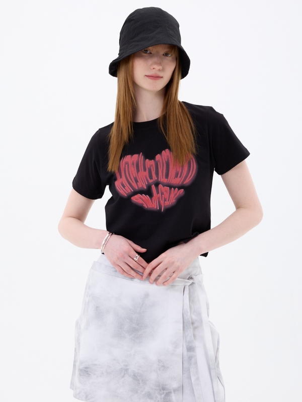 HEART LOGO CROP T-SHIRT / BLACK