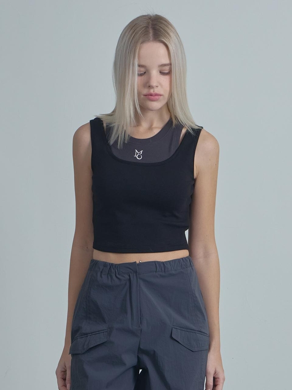 Double sleeveless top -black