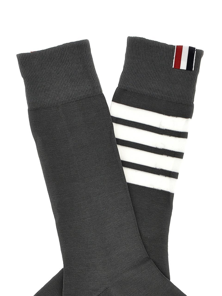 톰 브라운 FW24 4 Bar socks MAS023B01690035