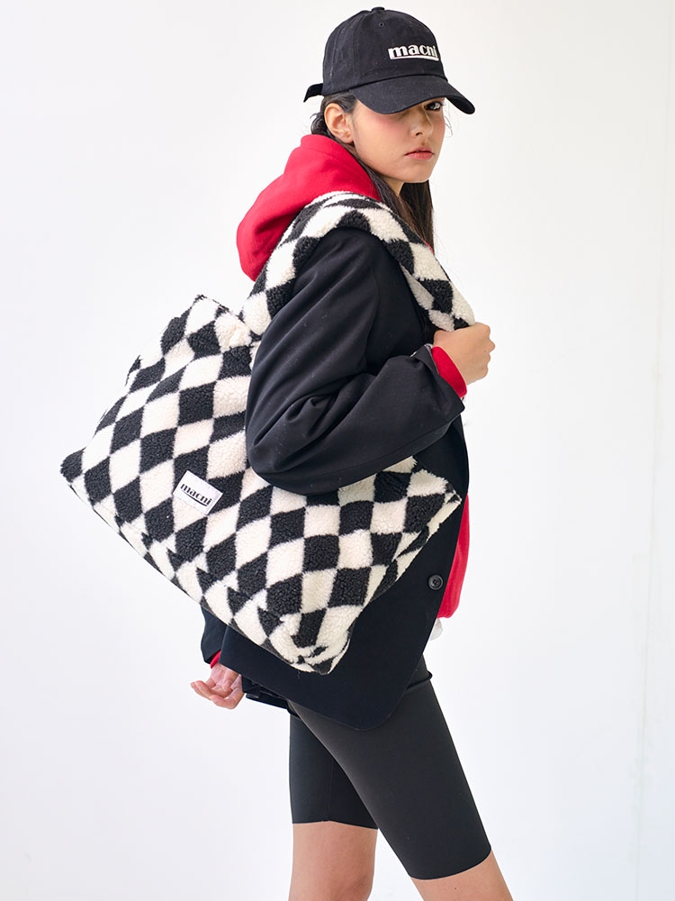 HARLEY QUINN CHECKER SHOULDER BAG_BLACK