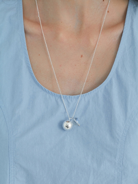 sheer ball necklace