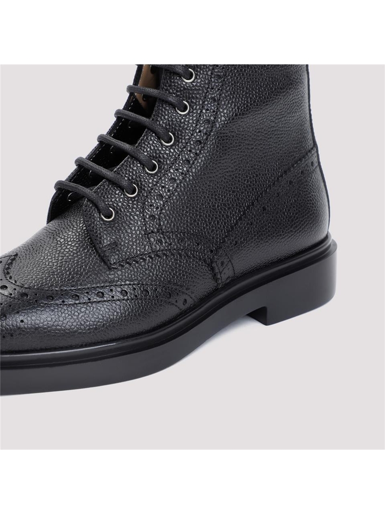 톰 브라운 FW24 Thom Browne Classic Wingtip Boot FFB018B.00198