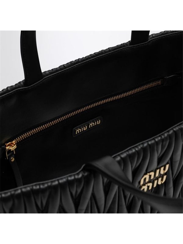 미우미우 FW23 Miu Miu Black quilted nappa leather shopping bag 5BG255OOON88