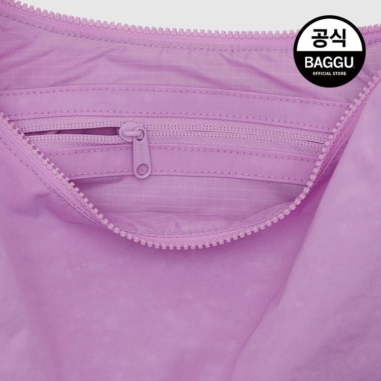 BAGGU 바쿠 미디움 나일론 크레센트 백 피오니