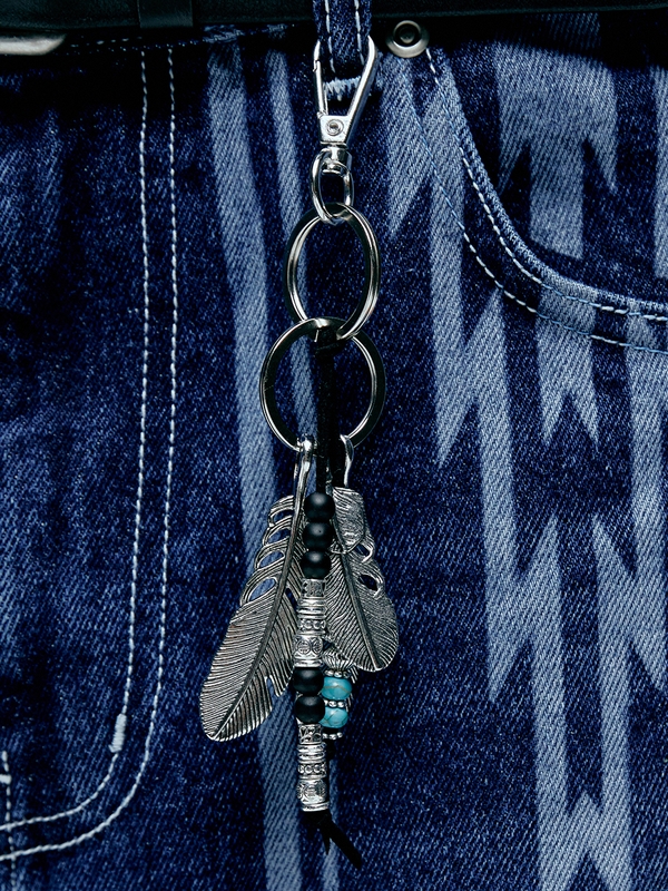 navajo feather & beads keyring black