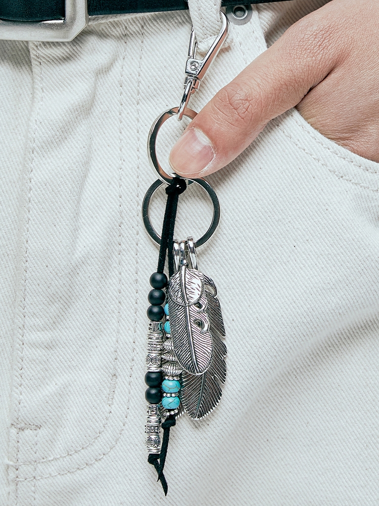 navajo feather & beads keyring black