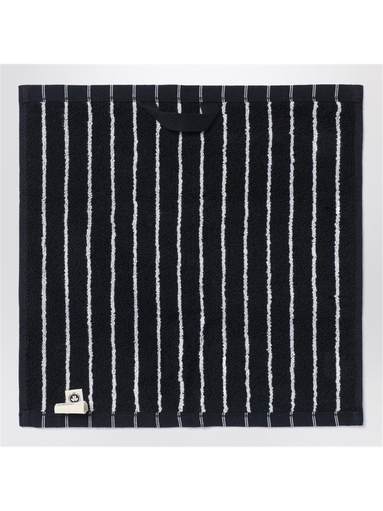 테클라 FW24 Tekla Black bath towel with white stripes 30x30 TT-BLST30X30CO