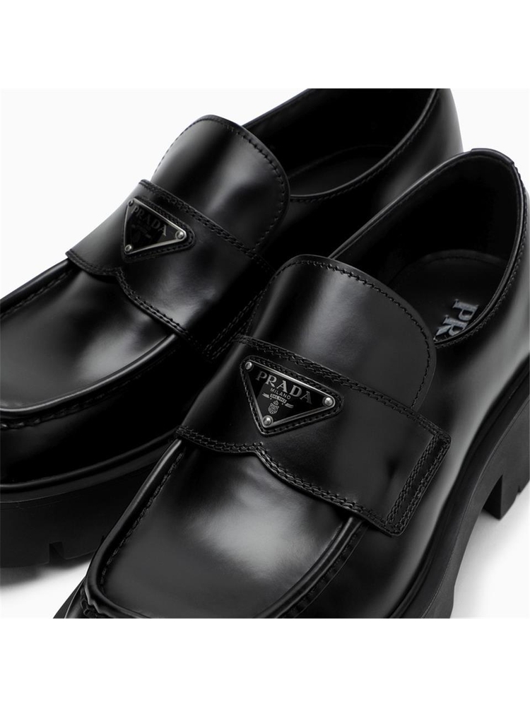 프라다 FW24 Prada Black brushed leather loafer 2DG152G000B4L