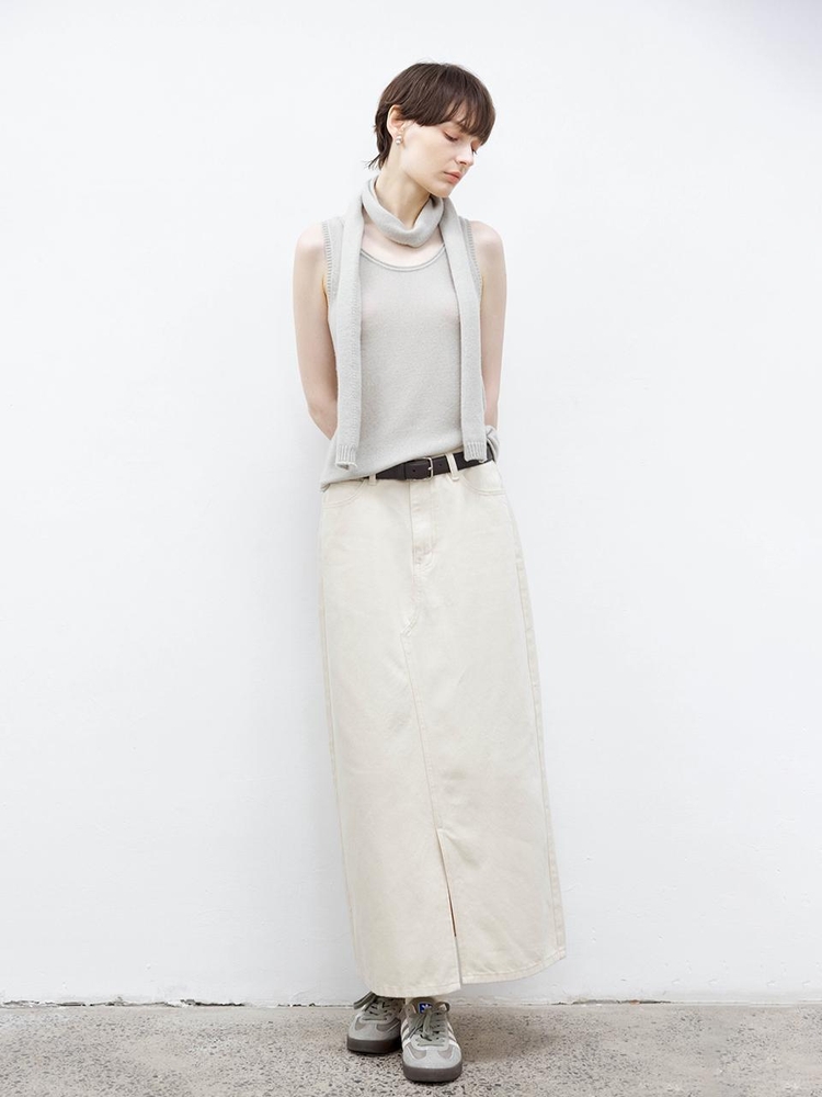 TG_Front slit white denim skirt