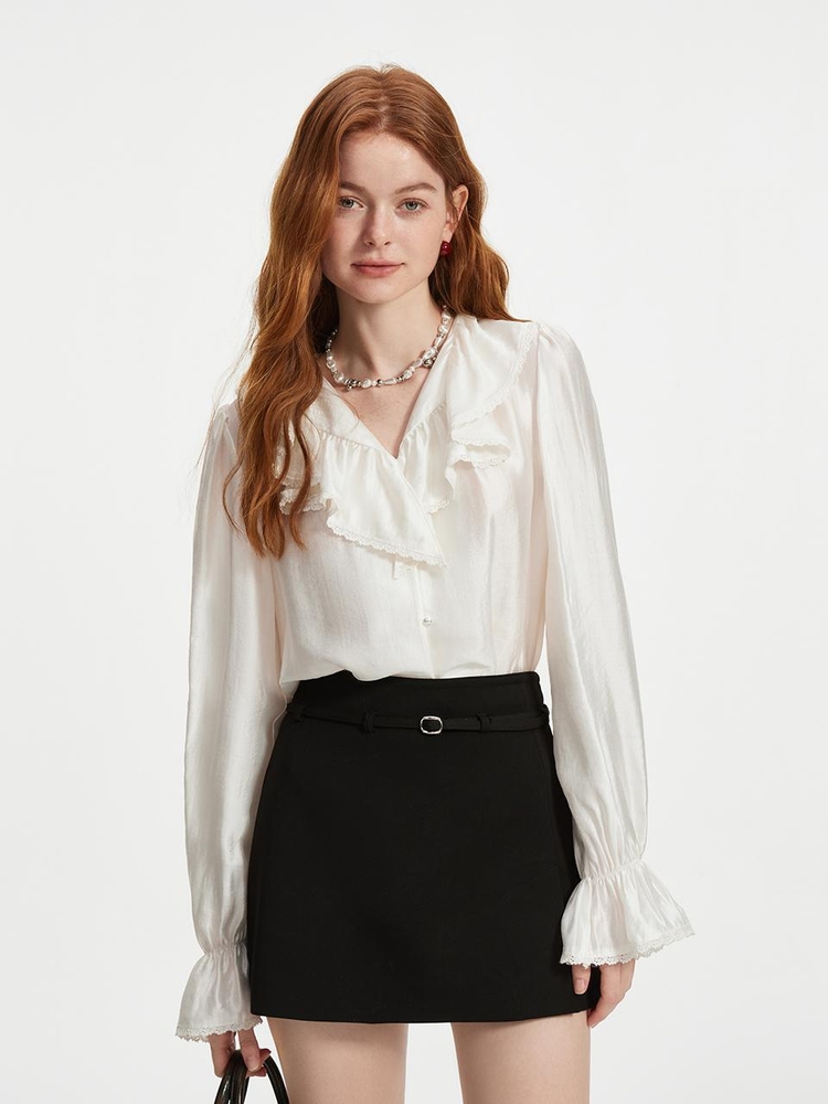 WD_Pearl ruffled v-neck shirt