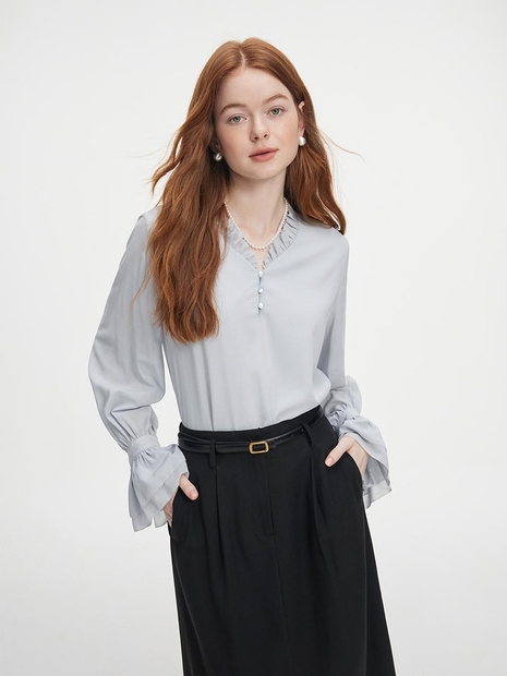 WD_Ruffled collar bell sleeve blouse