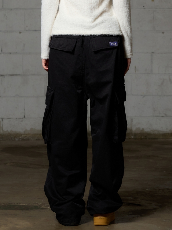 ARO WIDE CAGO PANTS - BLACK