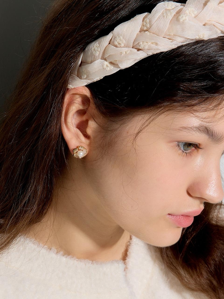 LB_Classic pearl flower earring_GOLD