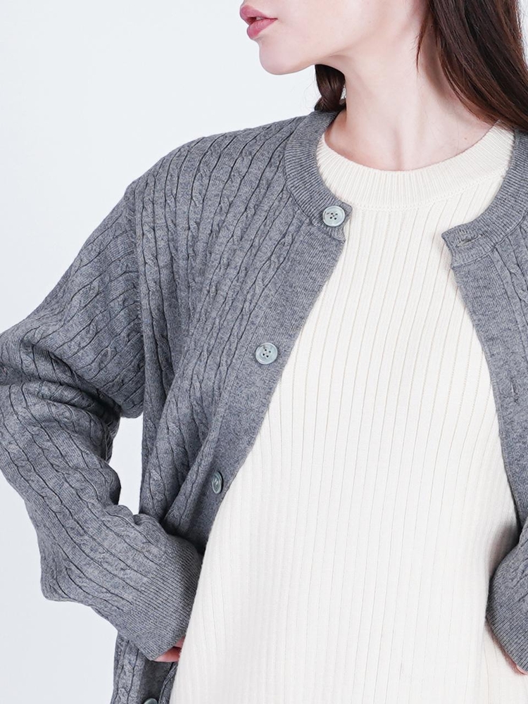 Silket Cable Round-neck Cardigan (Chacoal)