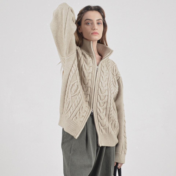 Heavy Cable High-Neck Knit Zip-up (Oatmeal)