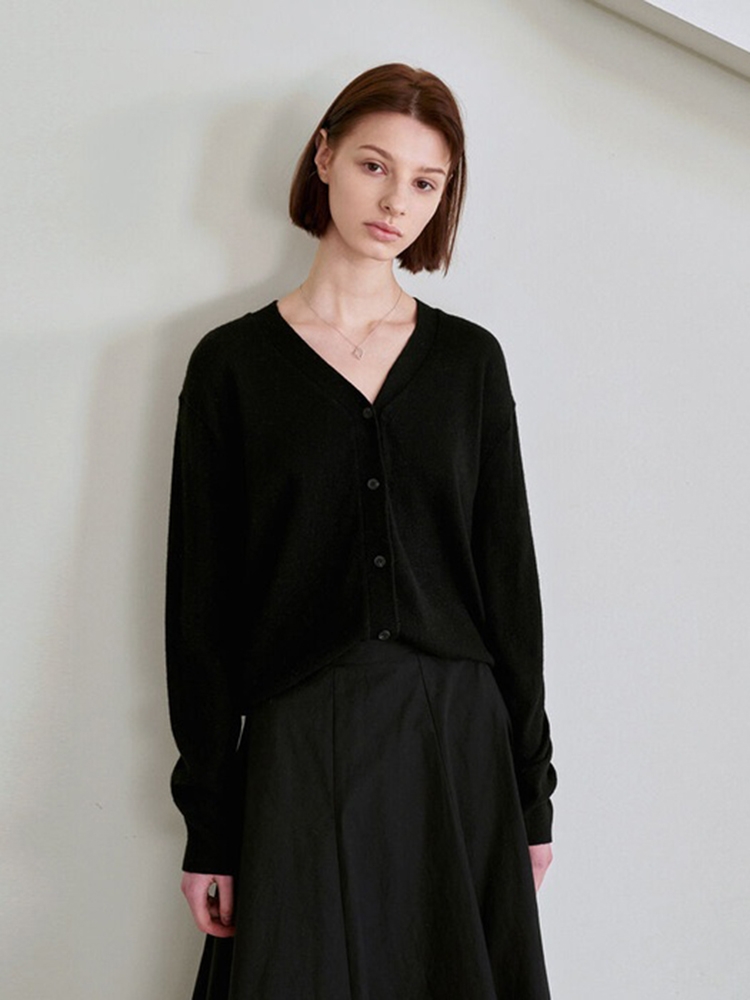 RENEW BASIC V-NECK CARDIGAN_BLACK