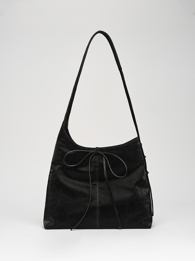 Triangle shoulder bag Black