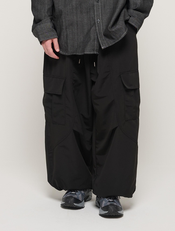 WIDE CARGO POCKET STRING BAND PANTS (BLACK)