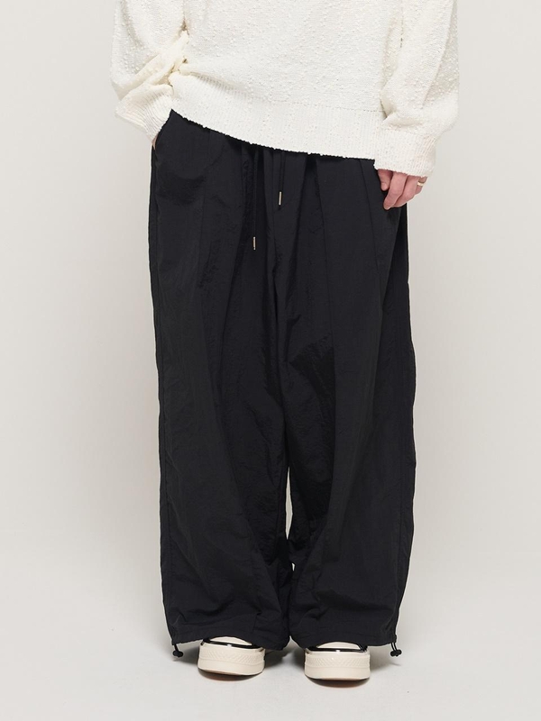 WIND PIN TUCK WIDE STRING PANTS (BLACK)